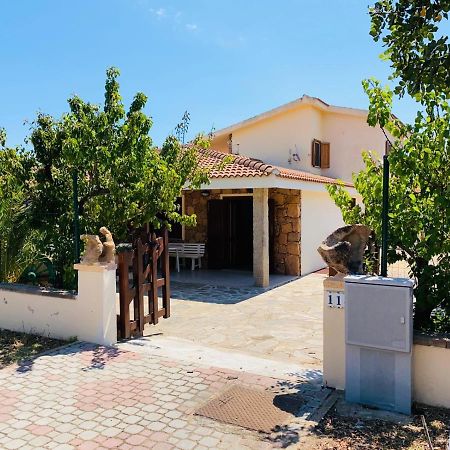 Residence La Cinta 8 San Teodoro  Eksteriør billede