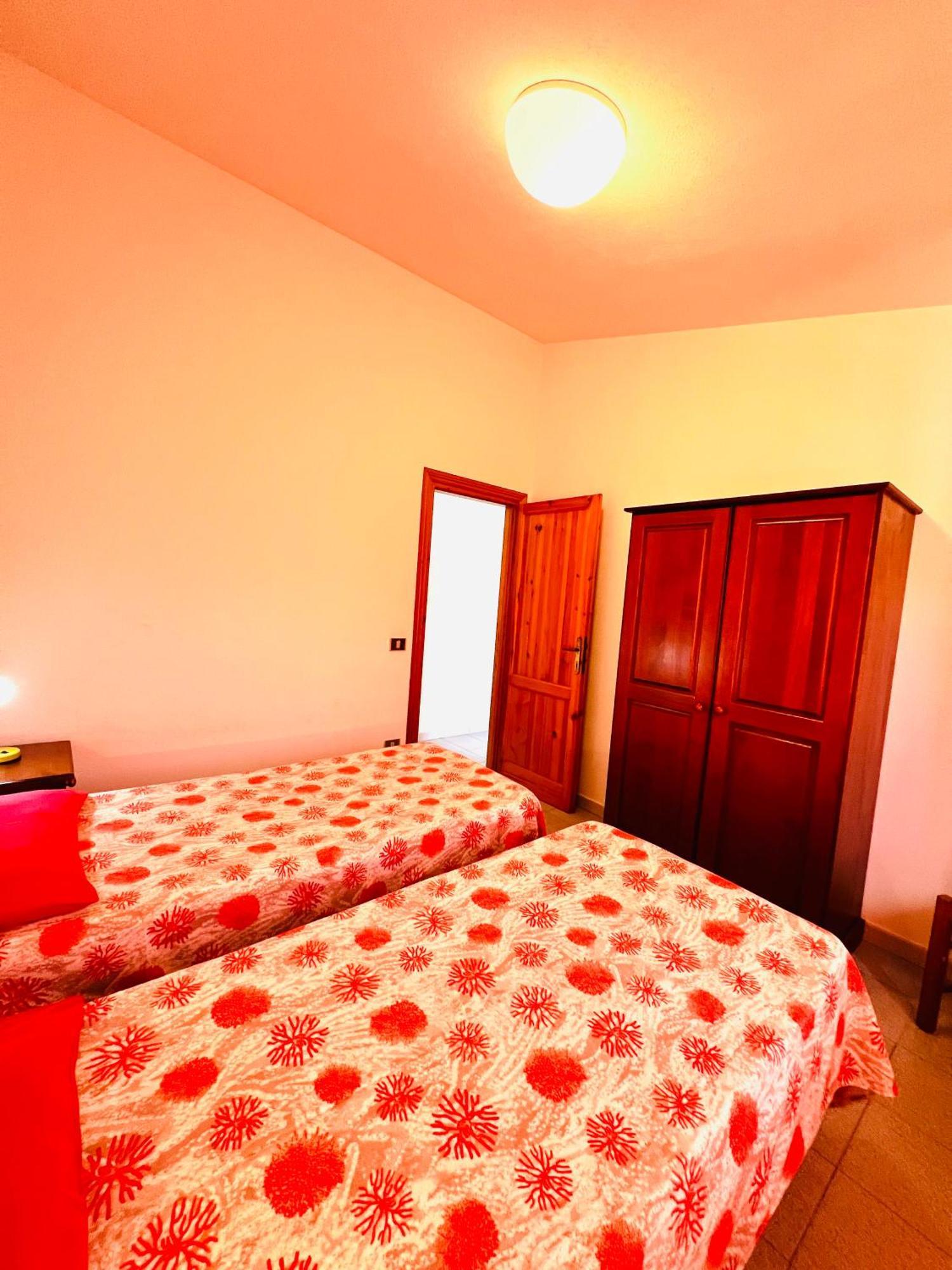 Residence La Cinta 8 San Teodoro  Eksteriør billede